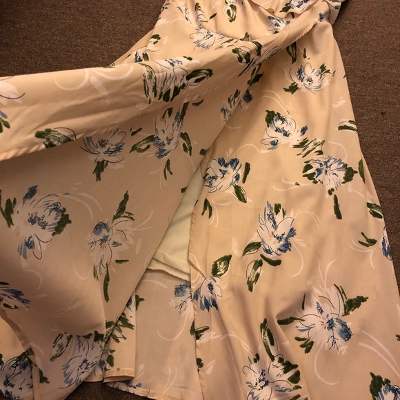NWOT Noctflos Women's Floral Cold Shoulder Dress - Picture 5 of 7